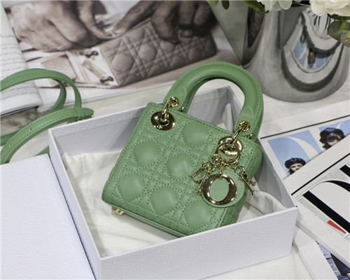 Handbags Dior Page 8 of 17 MCM Fendi Jacquemus Cyprus BAPE Athens Lacoste